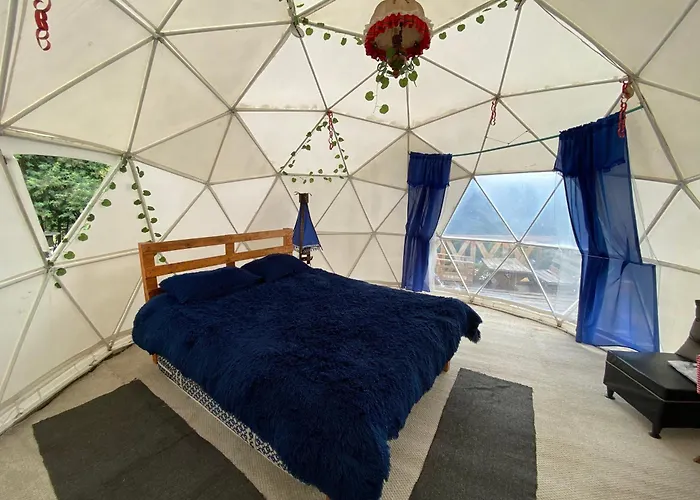Domo Roca Glamping Suesca