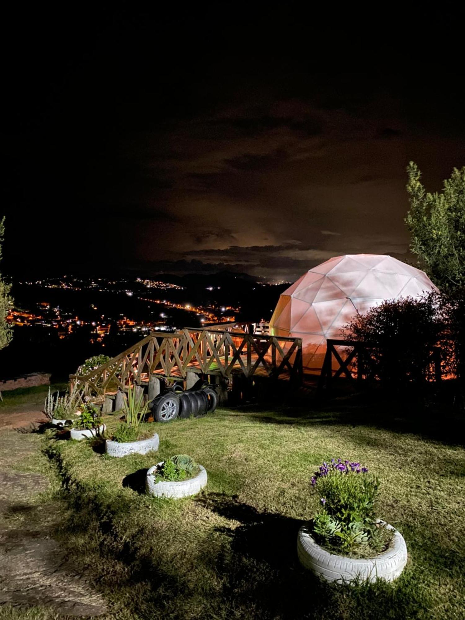 Domo Roca Glamping 豪華帳篷